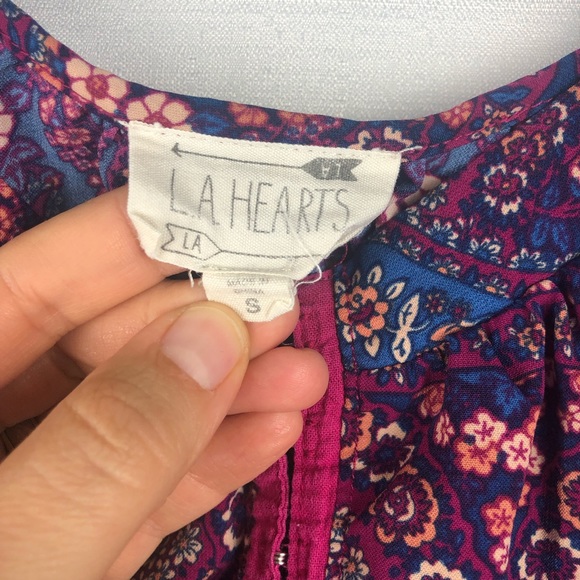 LA Hearts Top Women’s S Purple & Pink Floral Print Ruffle Details. - Picture 4 of 6